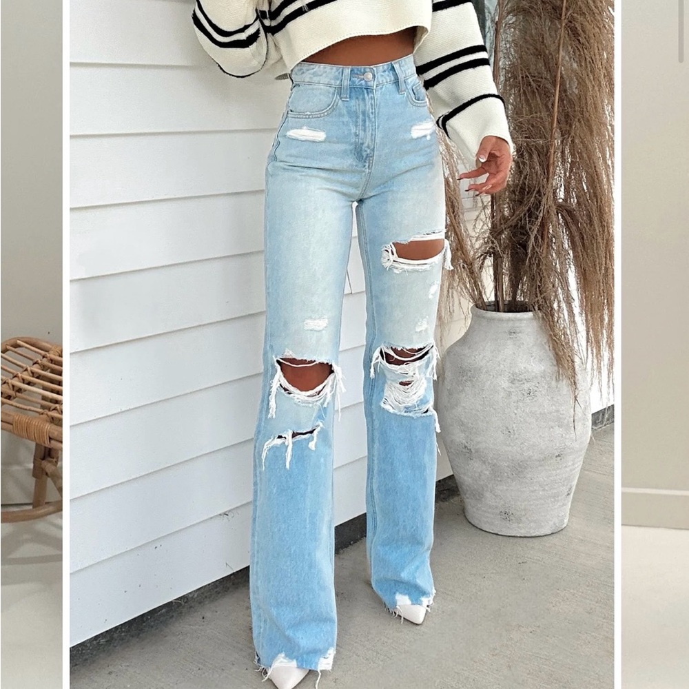 Light Blue Distressed Women's Jeans